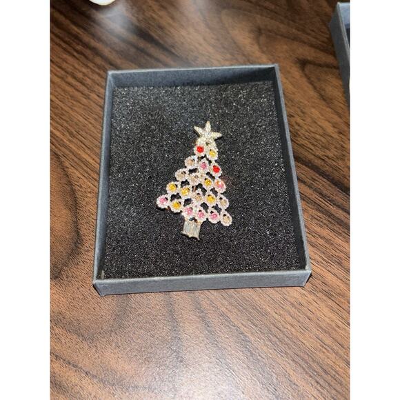 New rhinestone Christmas tree brooch pin In Gift Box - Picture 1 of 7